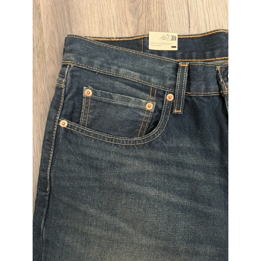 Mens Levi's 469 Loose Fit Shorts Sz 34 Dark Wash Blue Jean 12